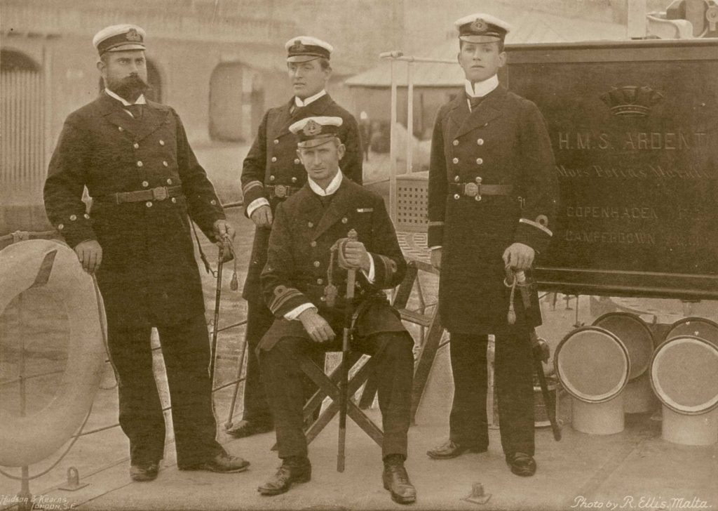 Daguerrotipo de capitanes de la marina inglesa