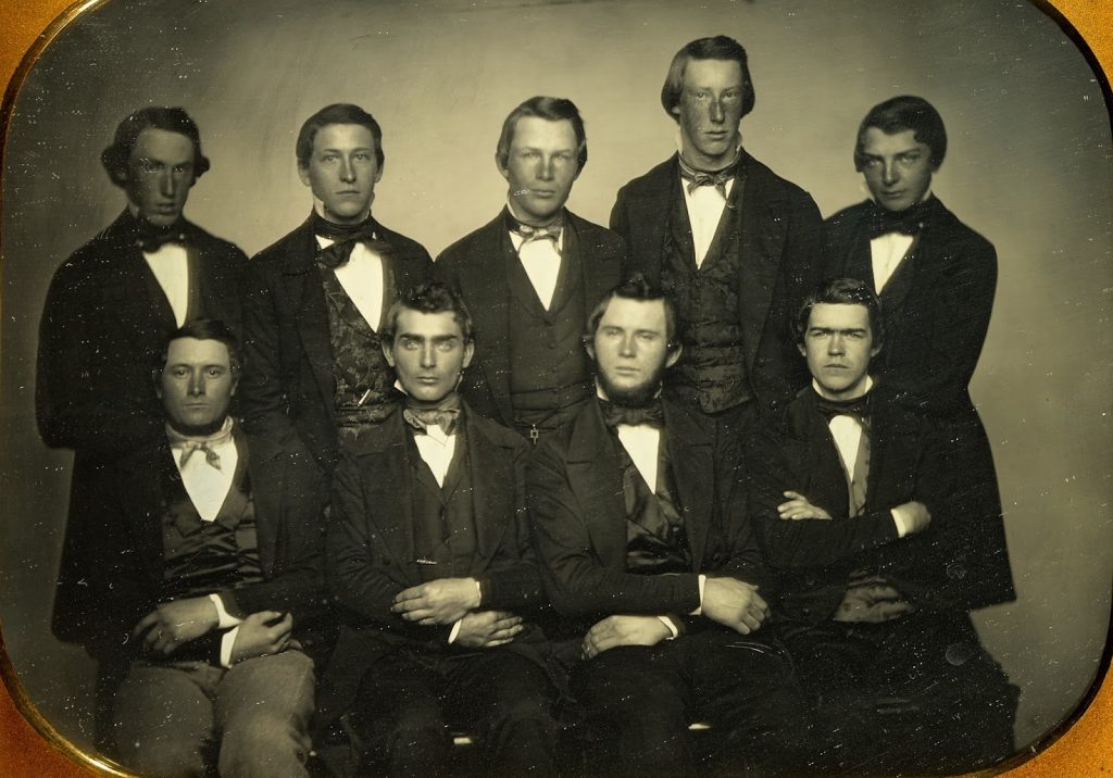 Daguerrotipo de 9 jóvenes inidentificados en 1850.
