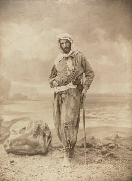 Daguerrotipo de un explorador con indumentaria para el desierto.