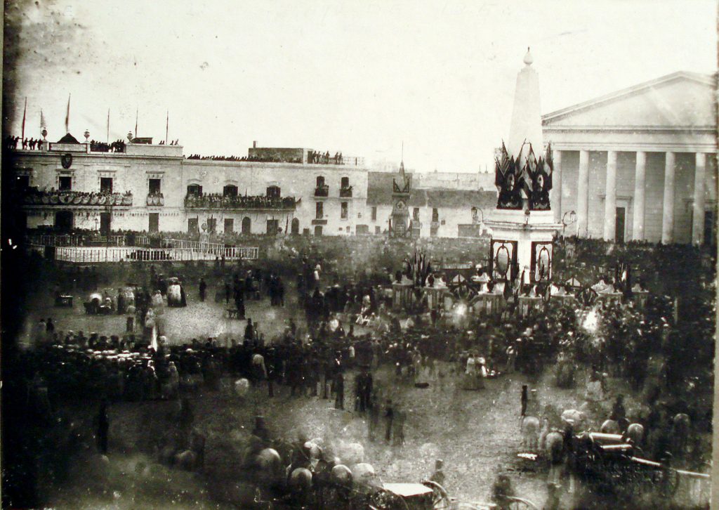Daguerrotipo de la jura de la constitución de Argentina en Buenos Aires en 1854.