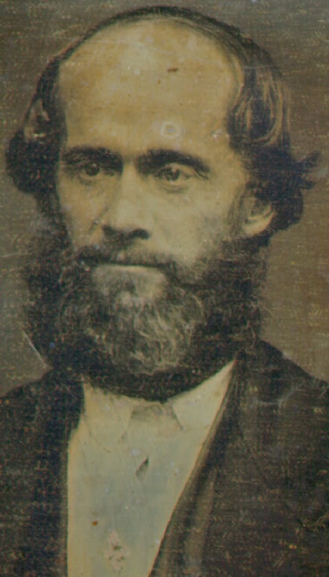 Daguerrotipo de hombre con barba.