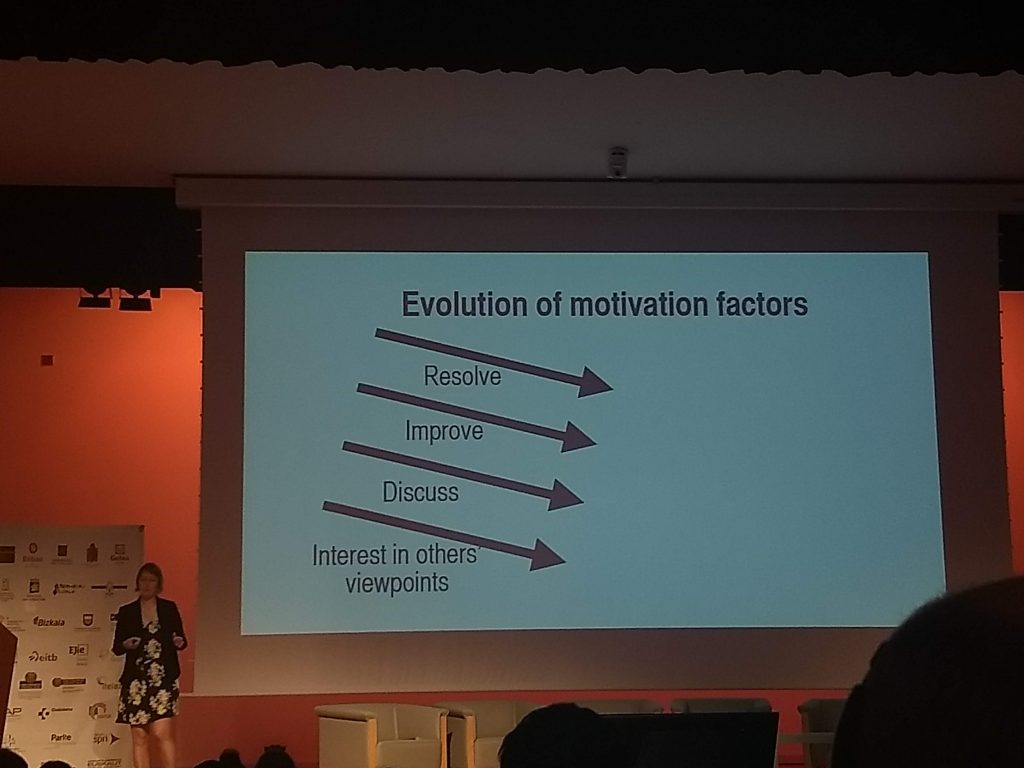 Los factores más altruistas declinan con el tiempo, pero el aprendizaje se mantiene.